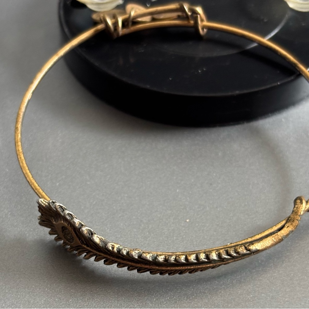 Elegant Gold-Toned Women's Bracelet